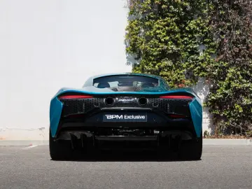 MCLAREN Artura Coupe
