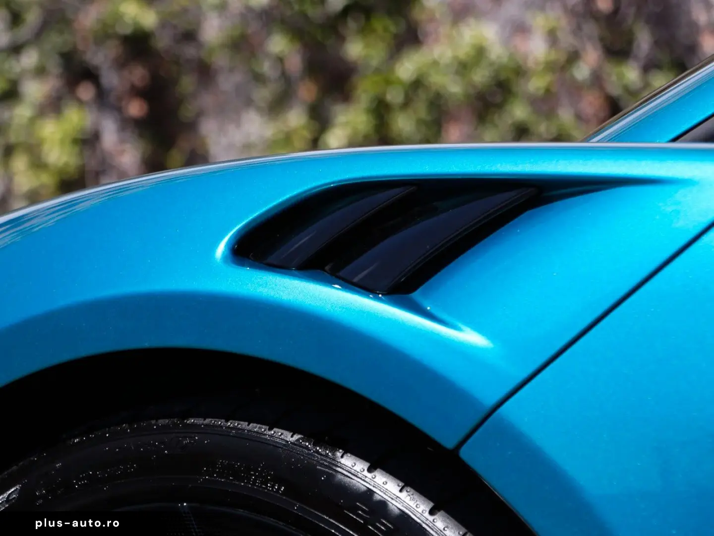MCLAREN Artura Coupe