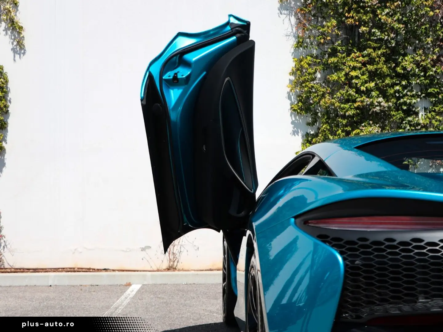 MCLAREN Artura Coupe