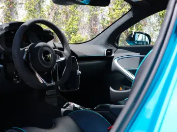 MCLAREN Artura Coupe