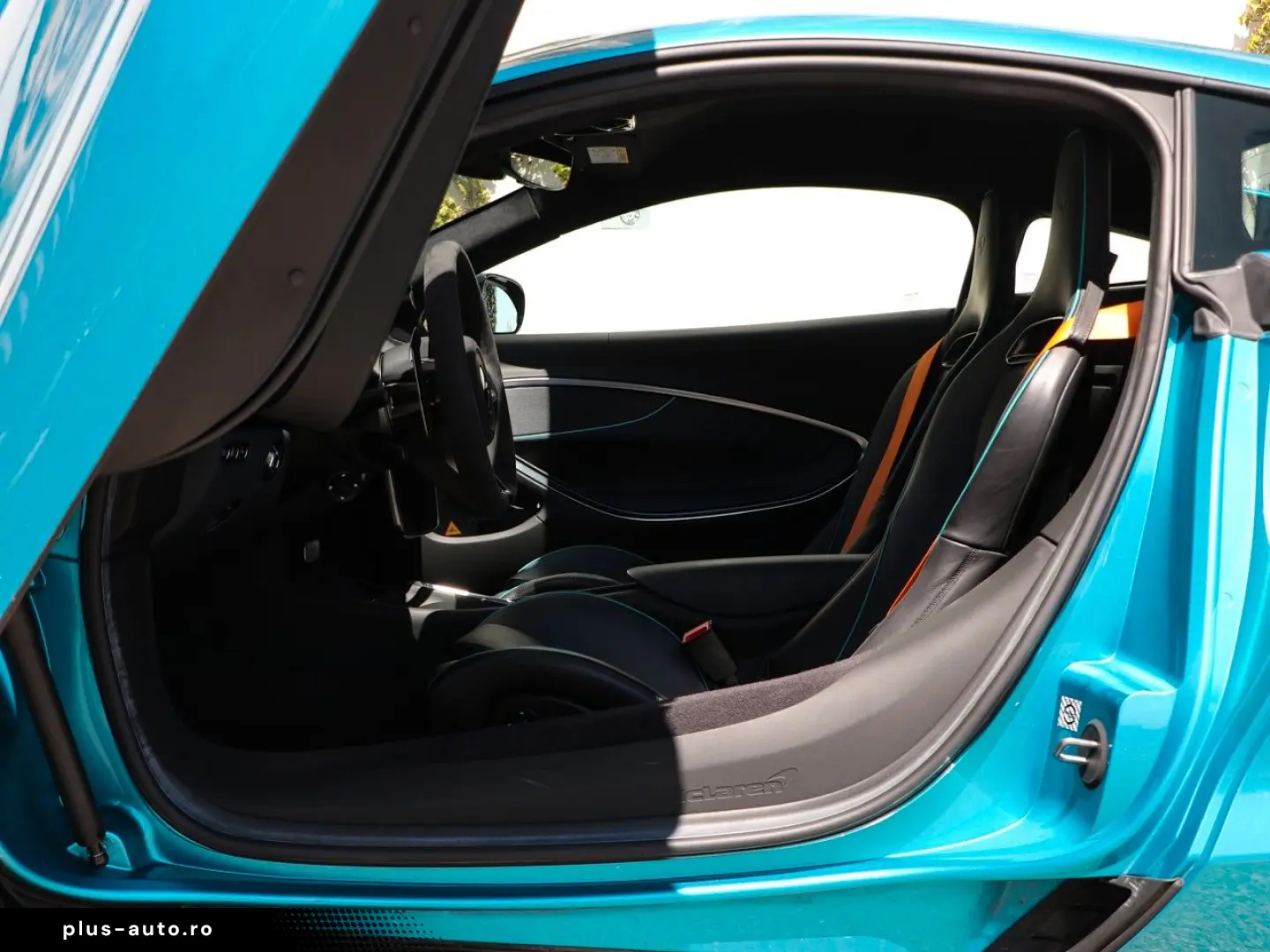 MCLAREN Artura Coupe
