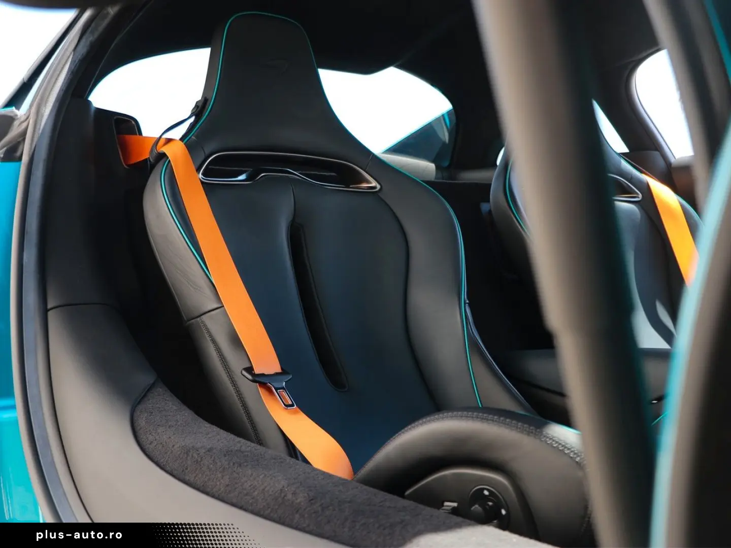 MCLAREN Artura Coupe