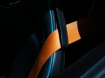 MCLAREN Artura Coupe