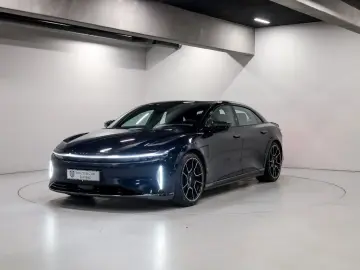 LUCID Air Three-Motor 920 kW AWD Sapphire