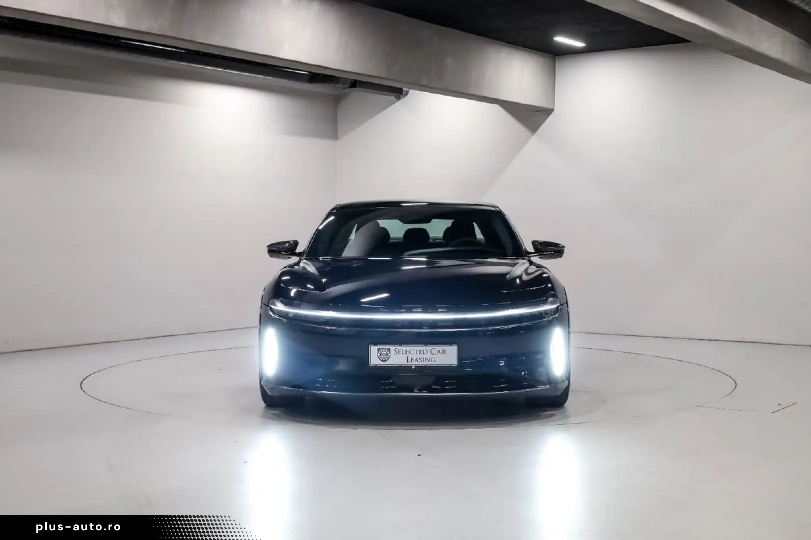 LUCID Air Three-Motor 920 kW AWD Sapphire
