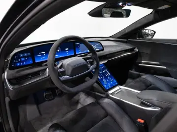 LUCID Air Three-Motor 920 kW AWD Sapphire