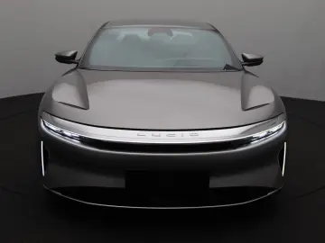 LUCID Air Pure AWD