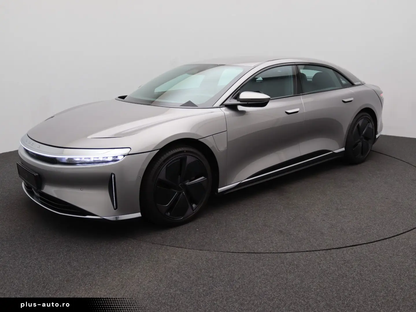 LUCID Air Pure AWD