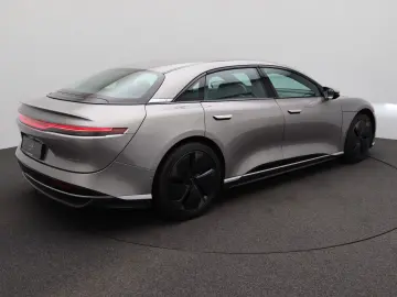 LUCID Air Pure AWD