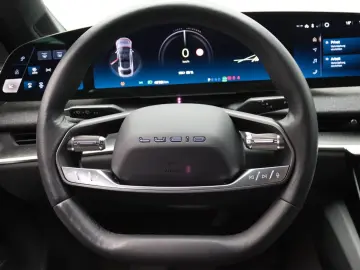 LUCID Air Pure AWD