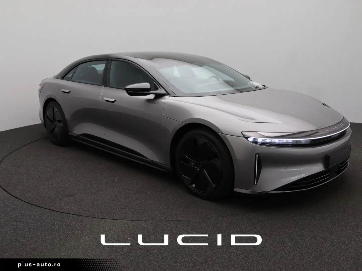 LUCID Air Touring AWD