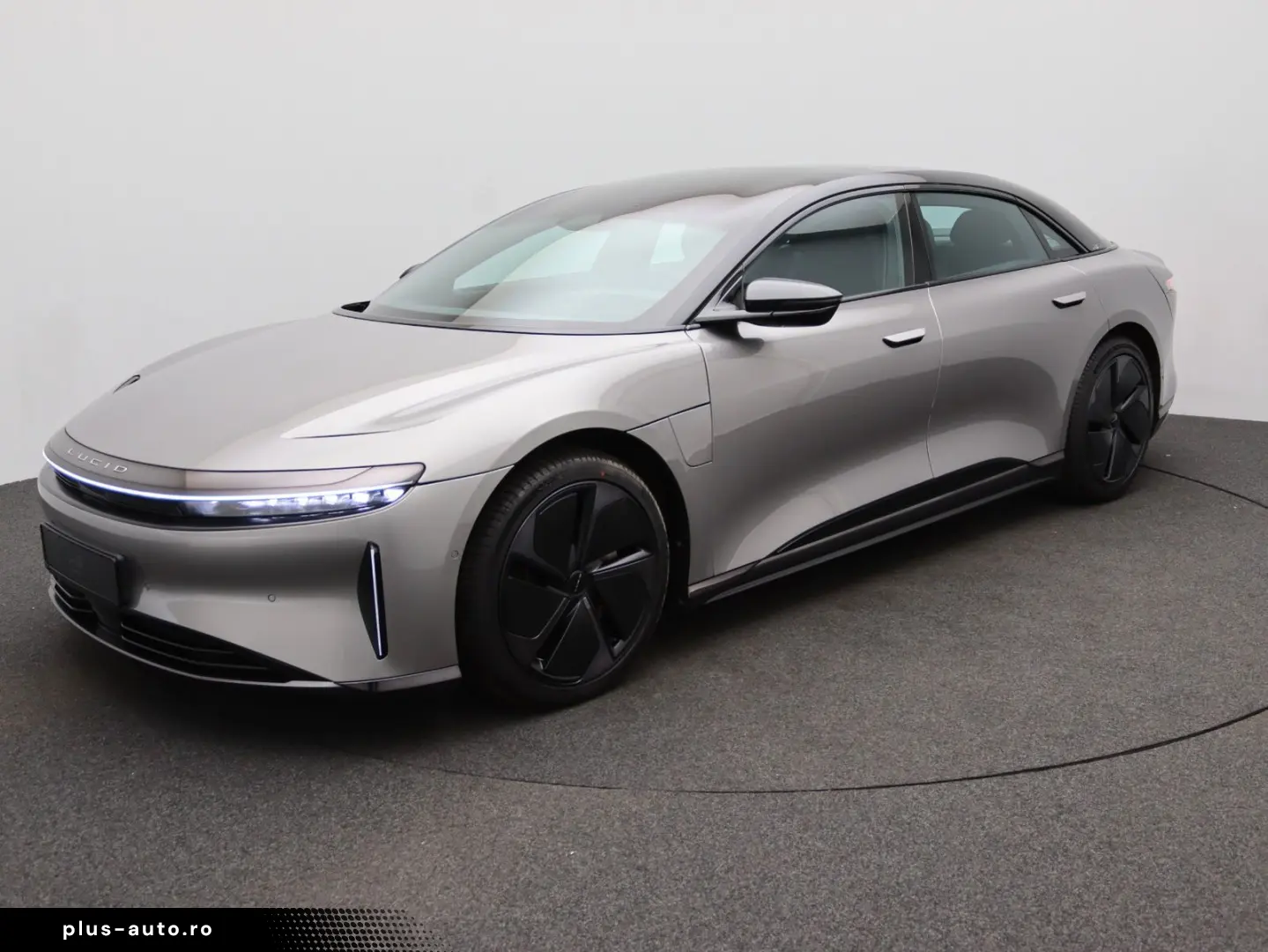 LUCID Air Touring AWD