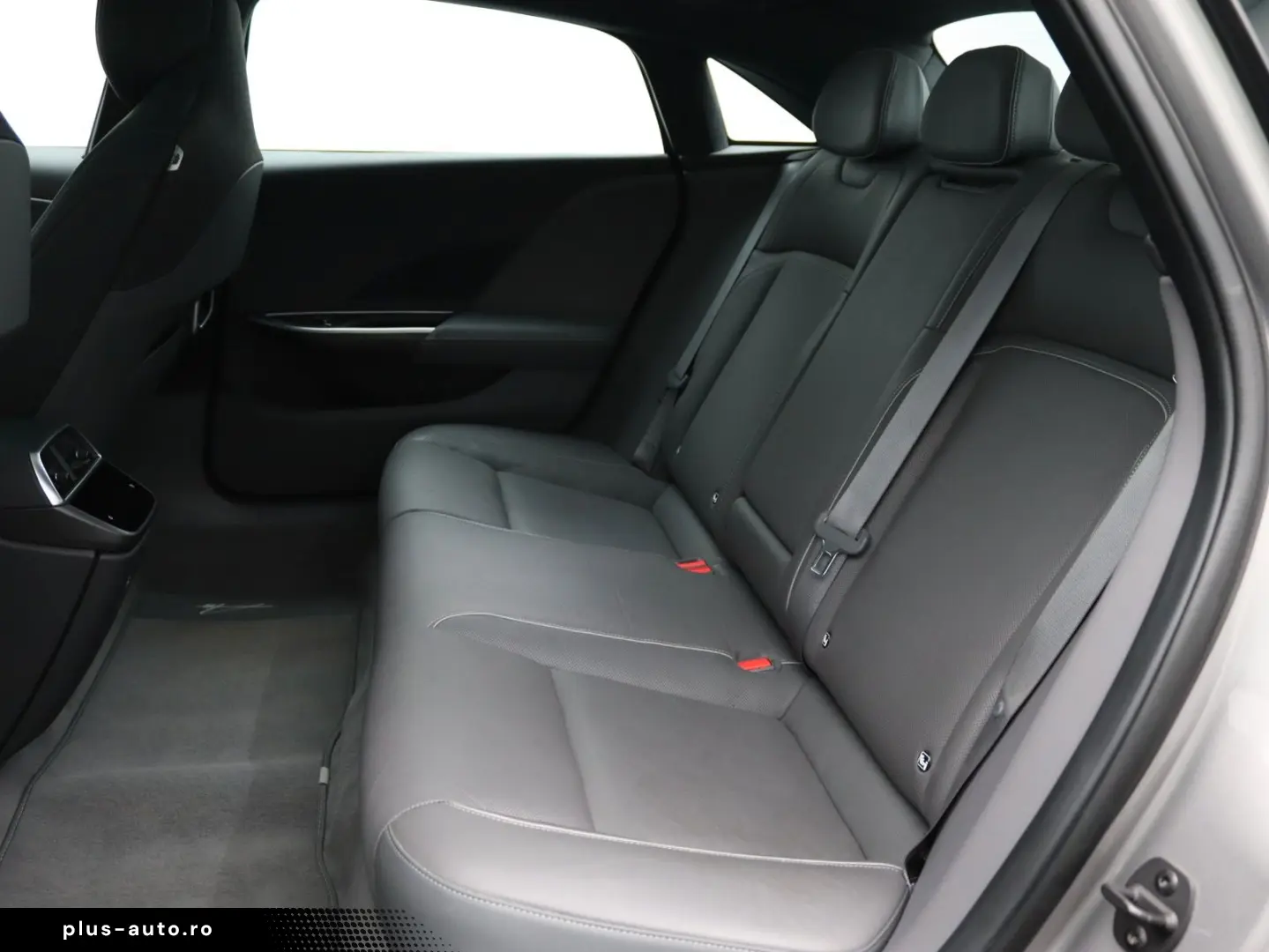 LUCID Air Touring AWD