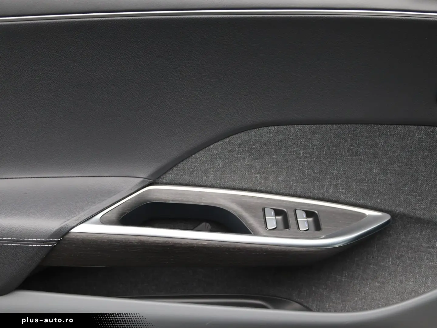 LUCID Air Touring AWD