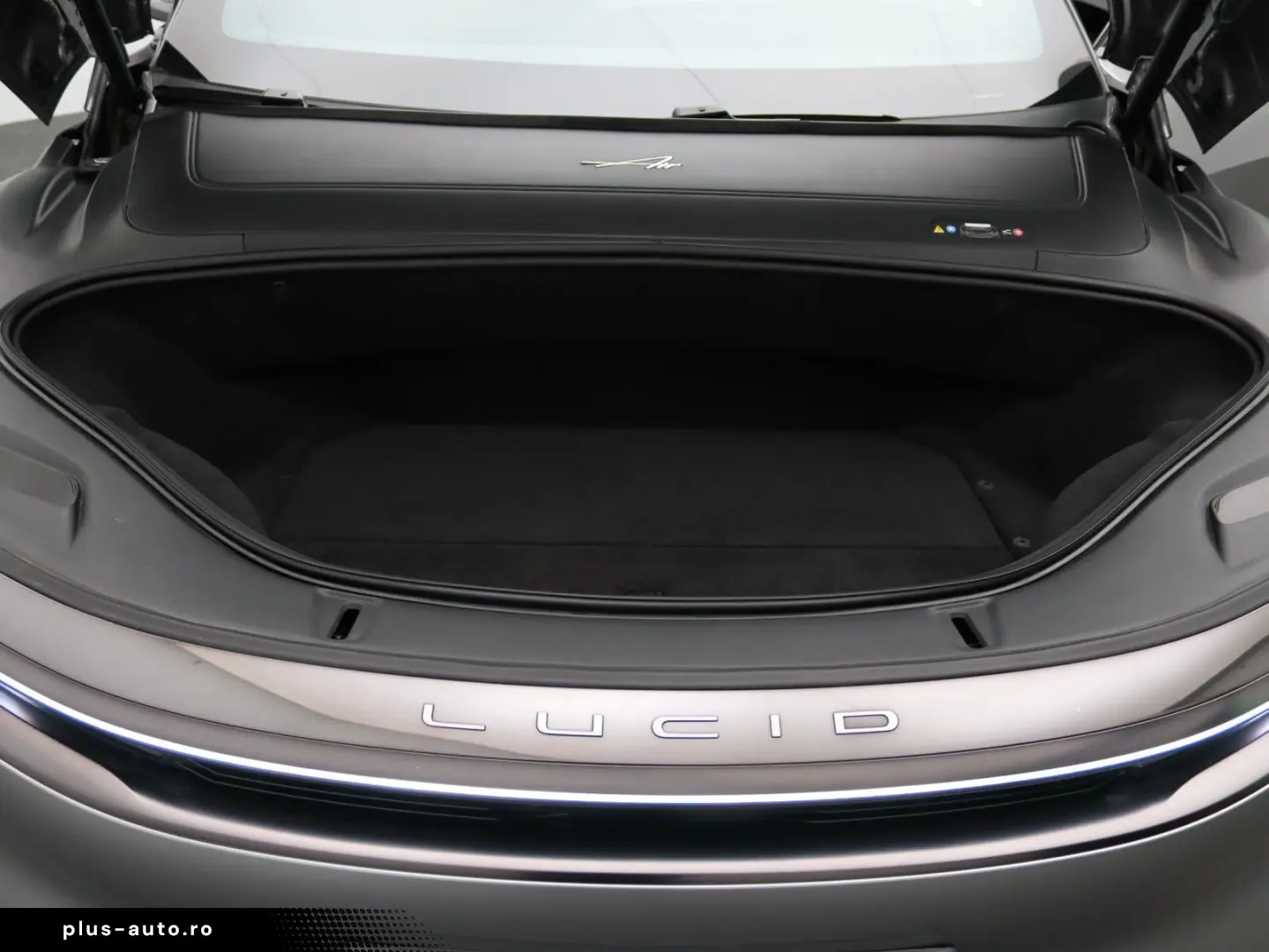 LUCID Air Touring AWD