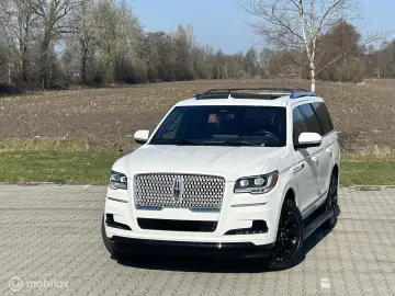 LINCOLN Navigator Black Label 7 Pers Grijs nummernschild