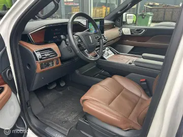 LINCOLN Navigator Black Label 7 Pers Grijs nummernschild