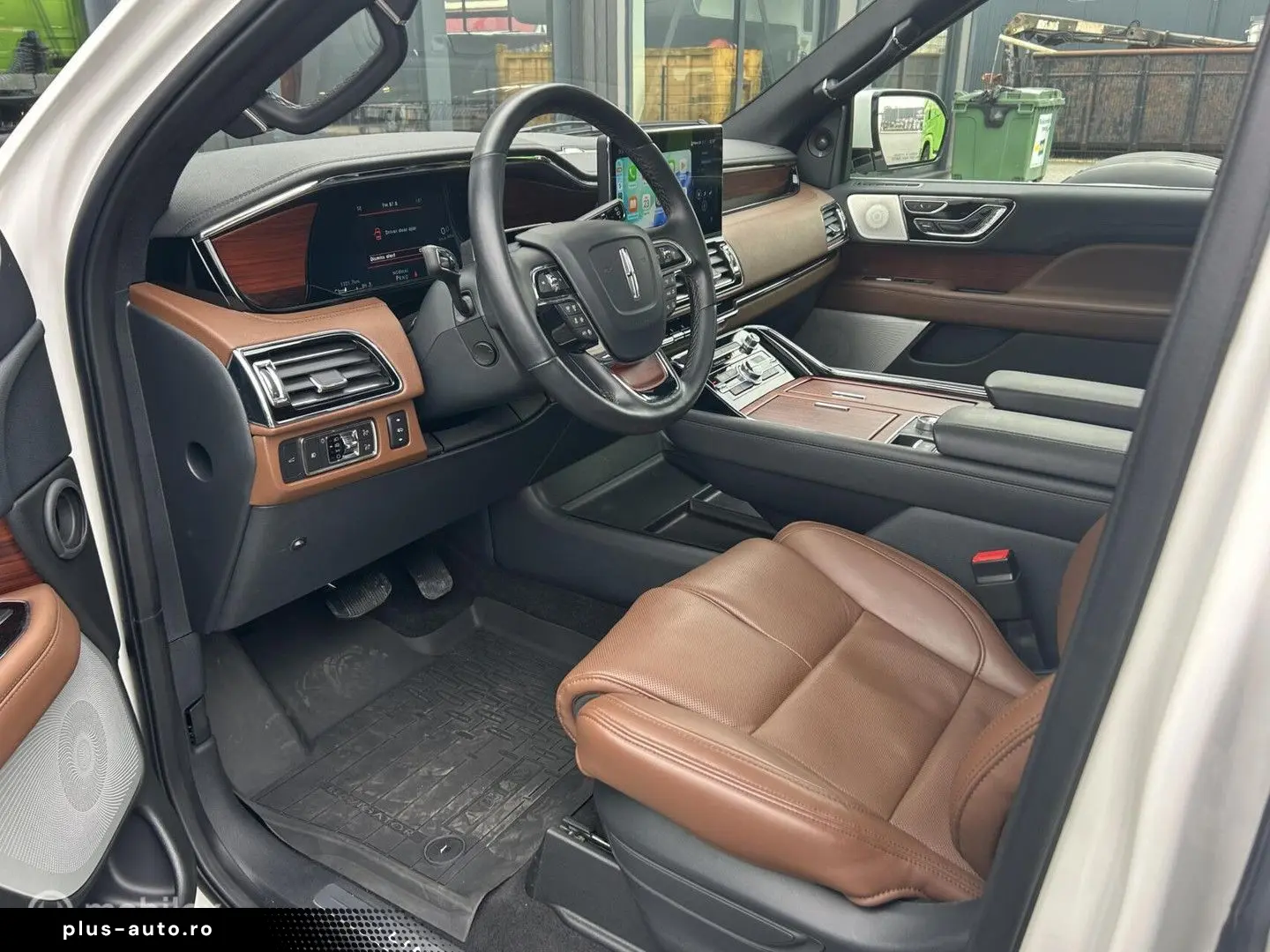 LINCOLN Navigator Black Label 7 Pers Grijs nummernschild