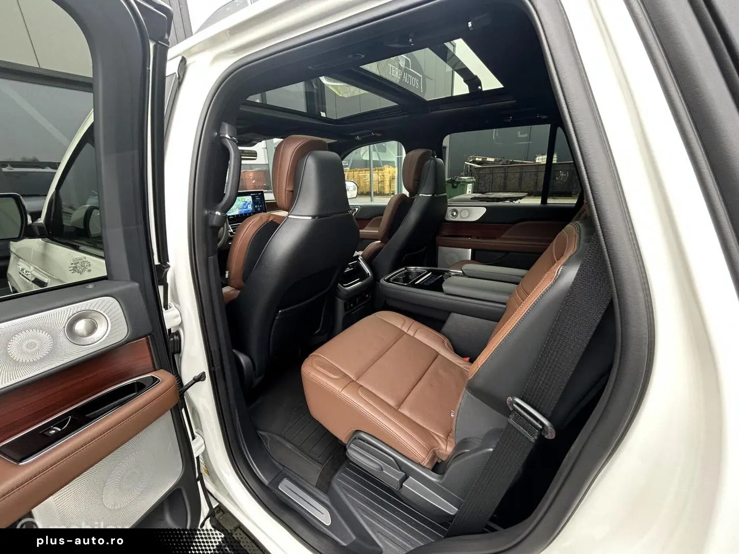 LINCOLN Navigator Black Label 7 Pers Grijs nummernschild