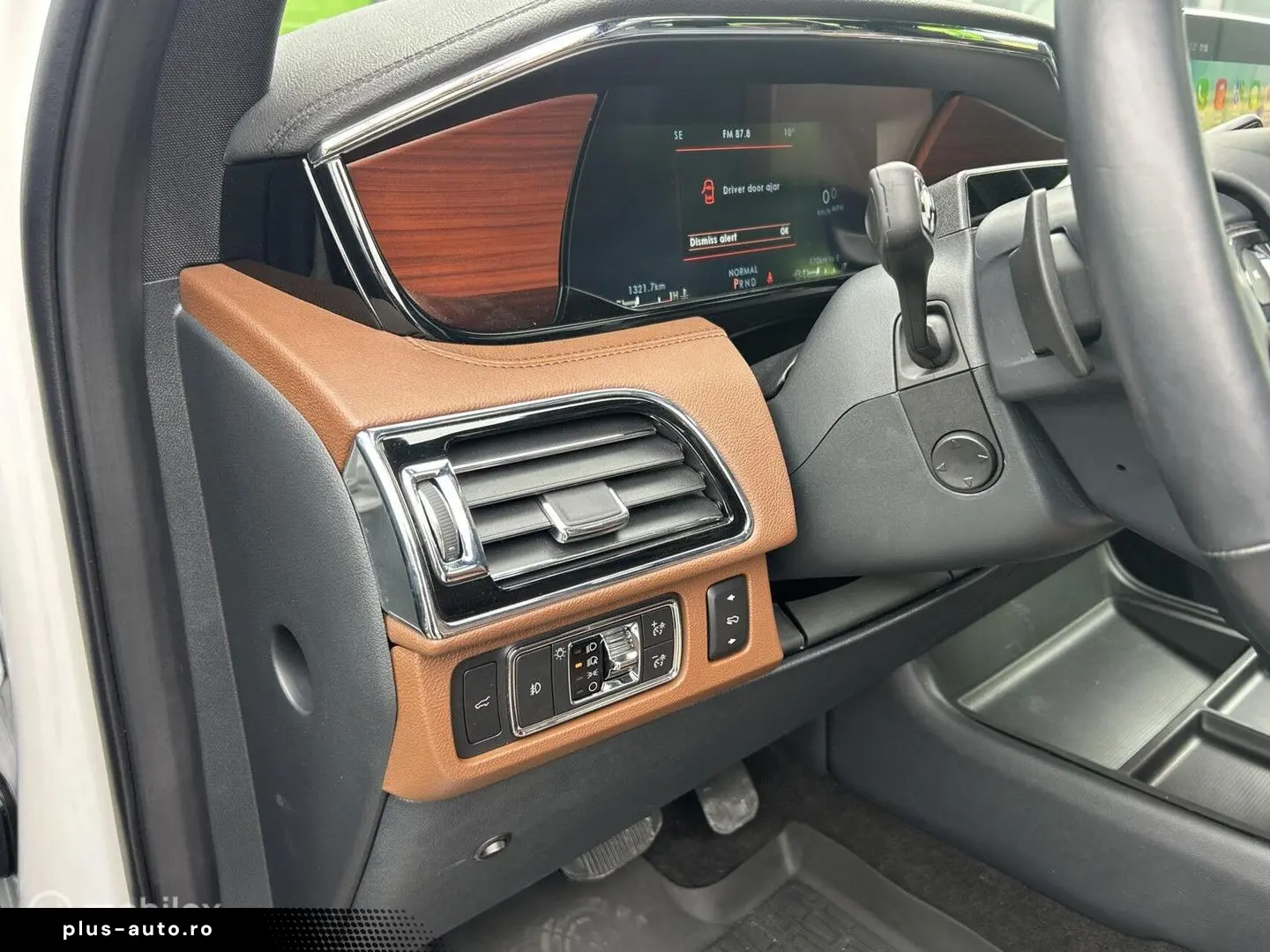 LINCOLN Navigator Black Label 7 Pers Grijs nummernschild