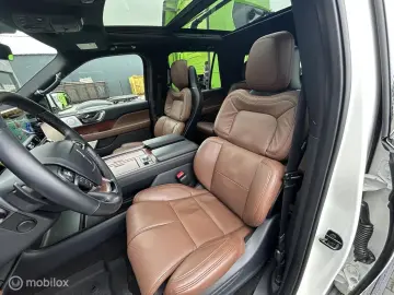 LINCOLN Navigator Black Label 7 Pers Grijs nummernschild