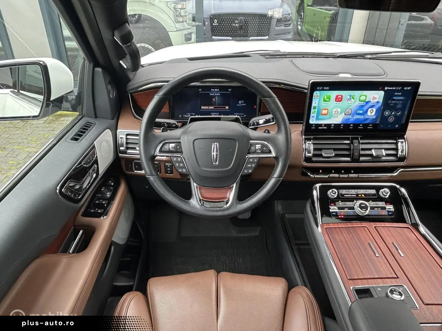 LINCOLN Navigator Black Label 7 Pers Grijs nummernschild