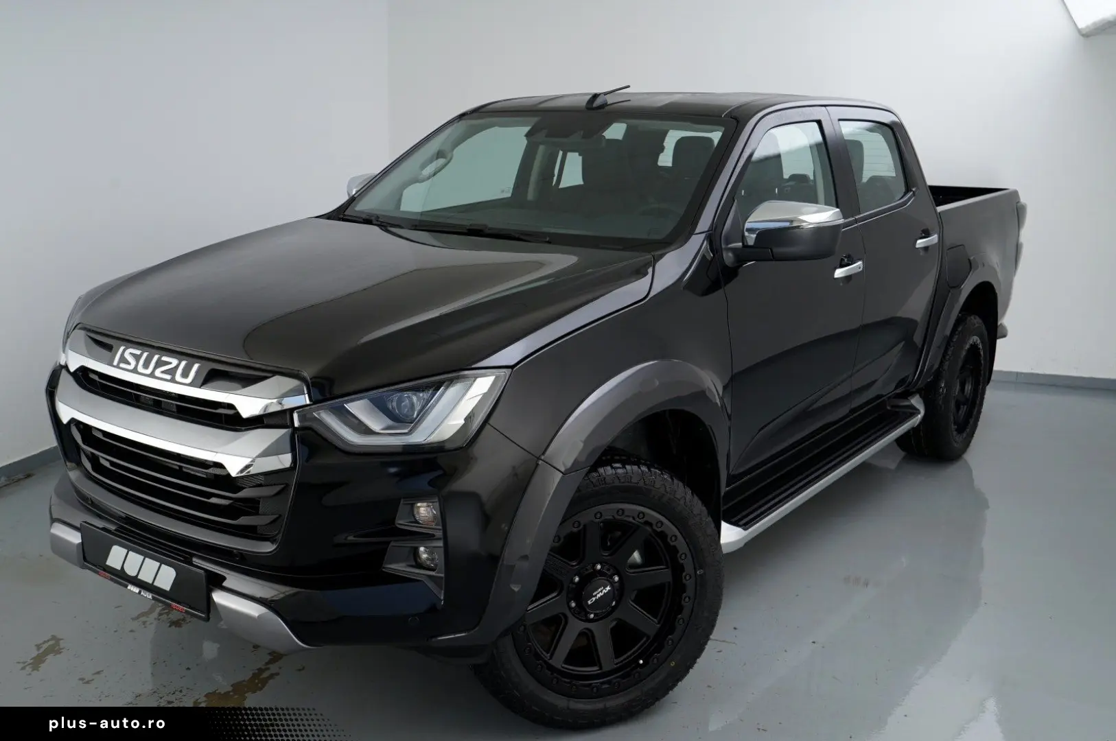 ISUZU D-Max Double Cab LSE 4x4AT Pick-Up inkl. Rollo