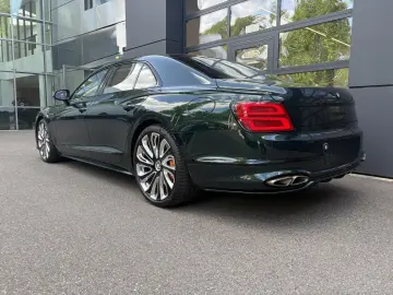 BENTLEY Flying Spur Mulliner Akrapovic Exhaust