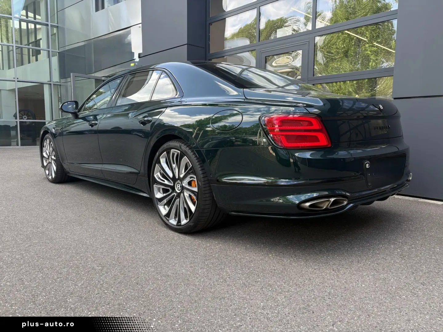 BENTLEY Flying Spur Mulliner Akrapovic Exhaust