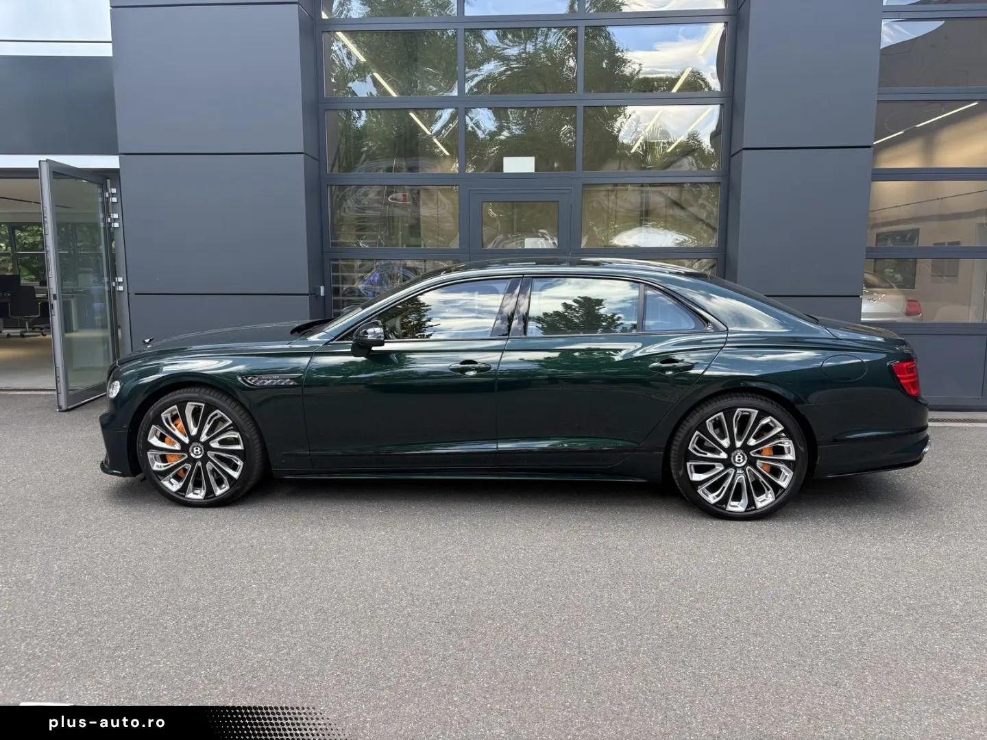 BENTLEY Flying Spur Mulliner Akrapovic Exhaust