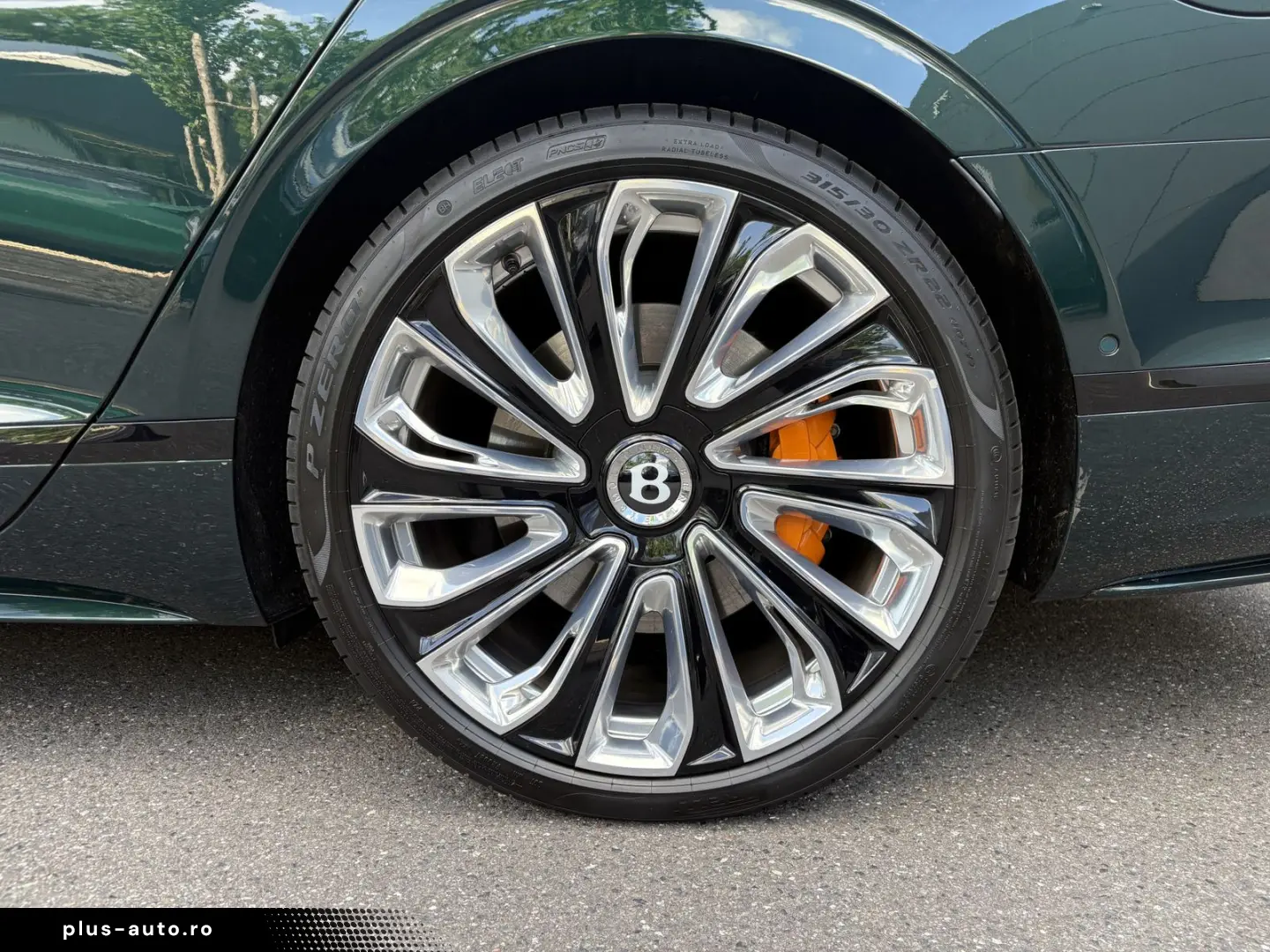 BENTLEY Flying Spur Mulliner Akrapovic Exhaust
