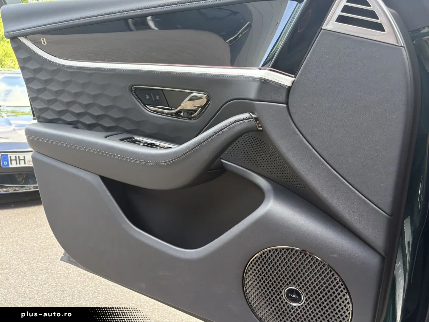 BENTLEY Flying Spur Mulliner Akrapovic Exhaust