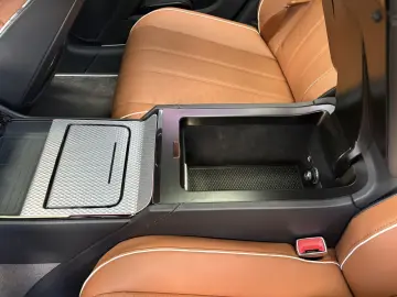 BENTLEY Flying Spur Mulliner Akrapovic Exhaust