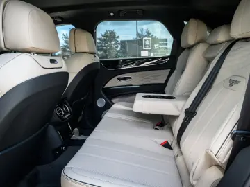 BENTLEY Bentayga 4.0 V8 Azure 4WD Autom.