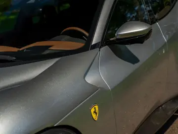 FERRARI Purosangue 6.5 V12   Sanu Silver   Full Carbon