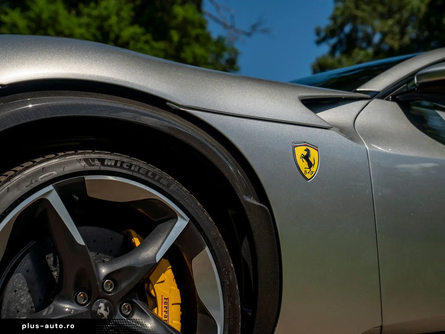 FERRARI Purosangue 6.5 V12   Sanu Silver   Full Carbon