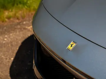 FERRARI Purosangue 6.5 V12   Sanu Silver   Full Carbon