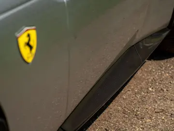 FERRARI Purosangue 6.5 V12   Sanu Silver   Full Carbon