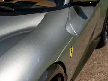 FERRARI Purosangue 6.5 V12   Sanu Silver   Full Carbon