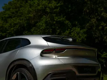 FERRARI Purosangue 6.5 V12   Sanu Silver   Full Carbon