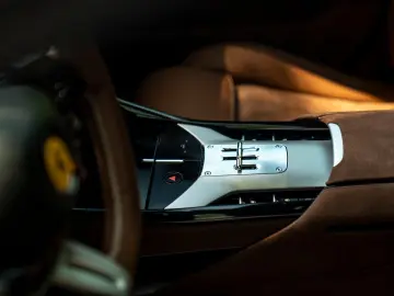 FERRARI Purosangue 6.5 V12   Sanu Silver   Full Carbon