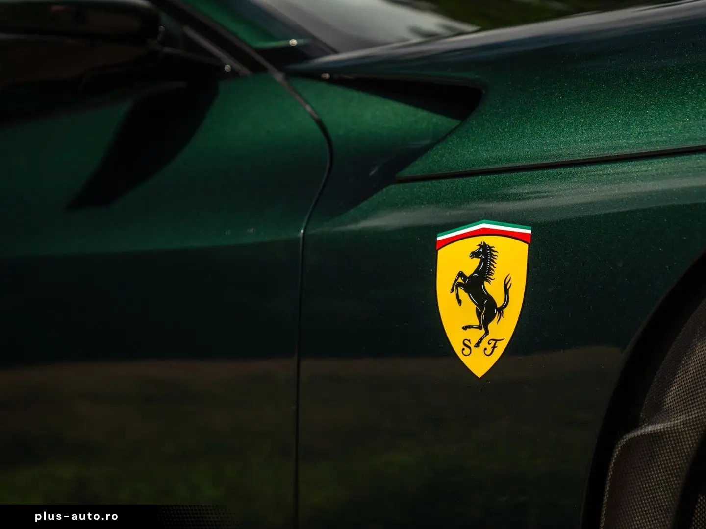 FERRARI Purosangue 6.5 V12   Verde Zeltweg   Airbrushed