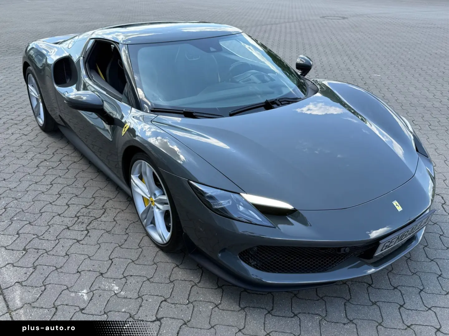 FERRARI 296 GTB  JBL  LIFT  DEUTSCHES FZG AUS 1. HAND