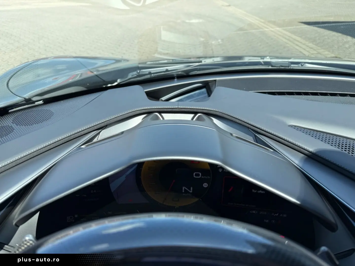 FERRARI 296 GTB  JBL  LIFT  DEUTSCHES FZG AUS 1. HAND