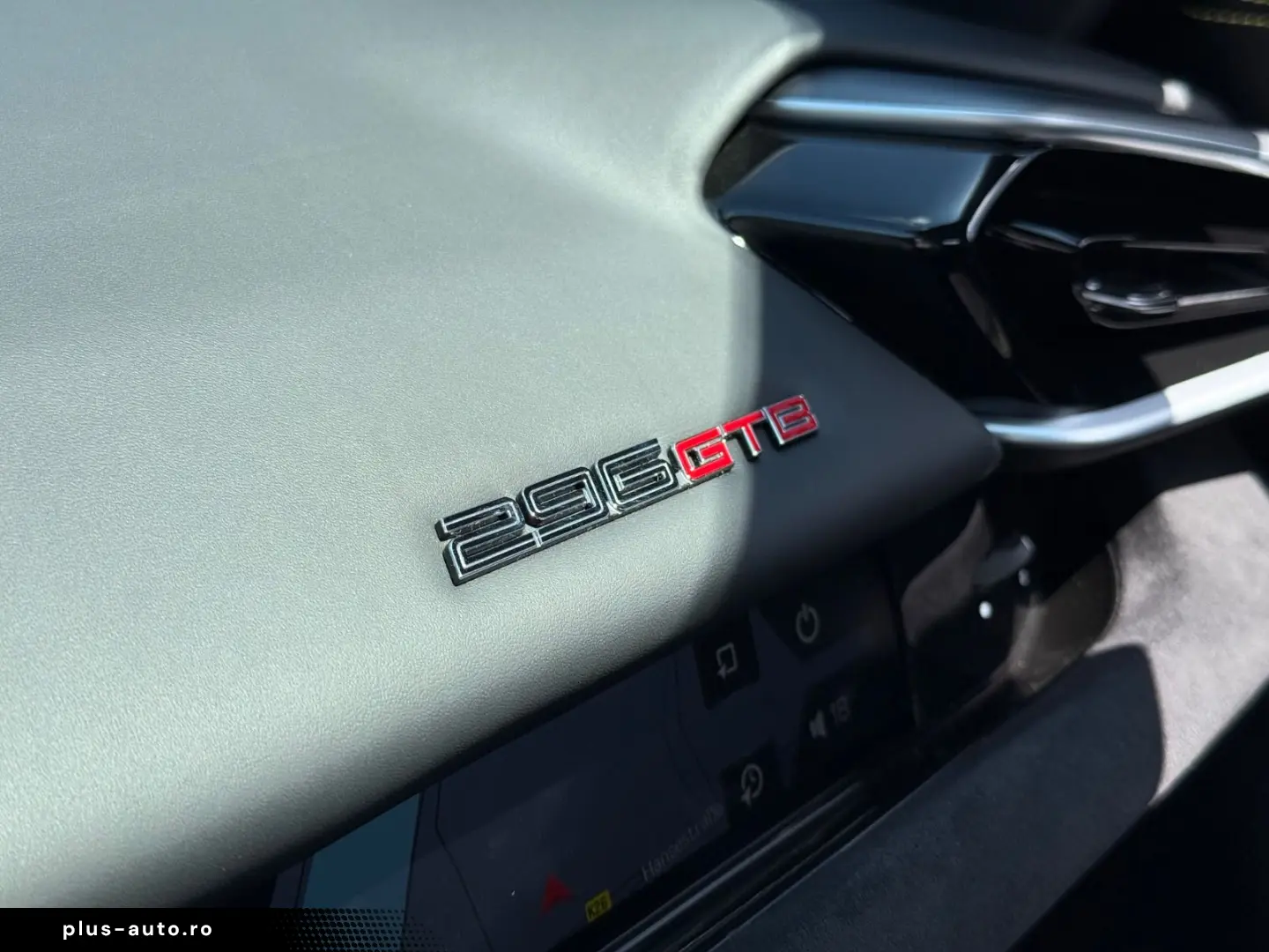 FERRARI 296 GTB  JBL  LIFT  DEUTSCHES FZG AUS 1. HAND