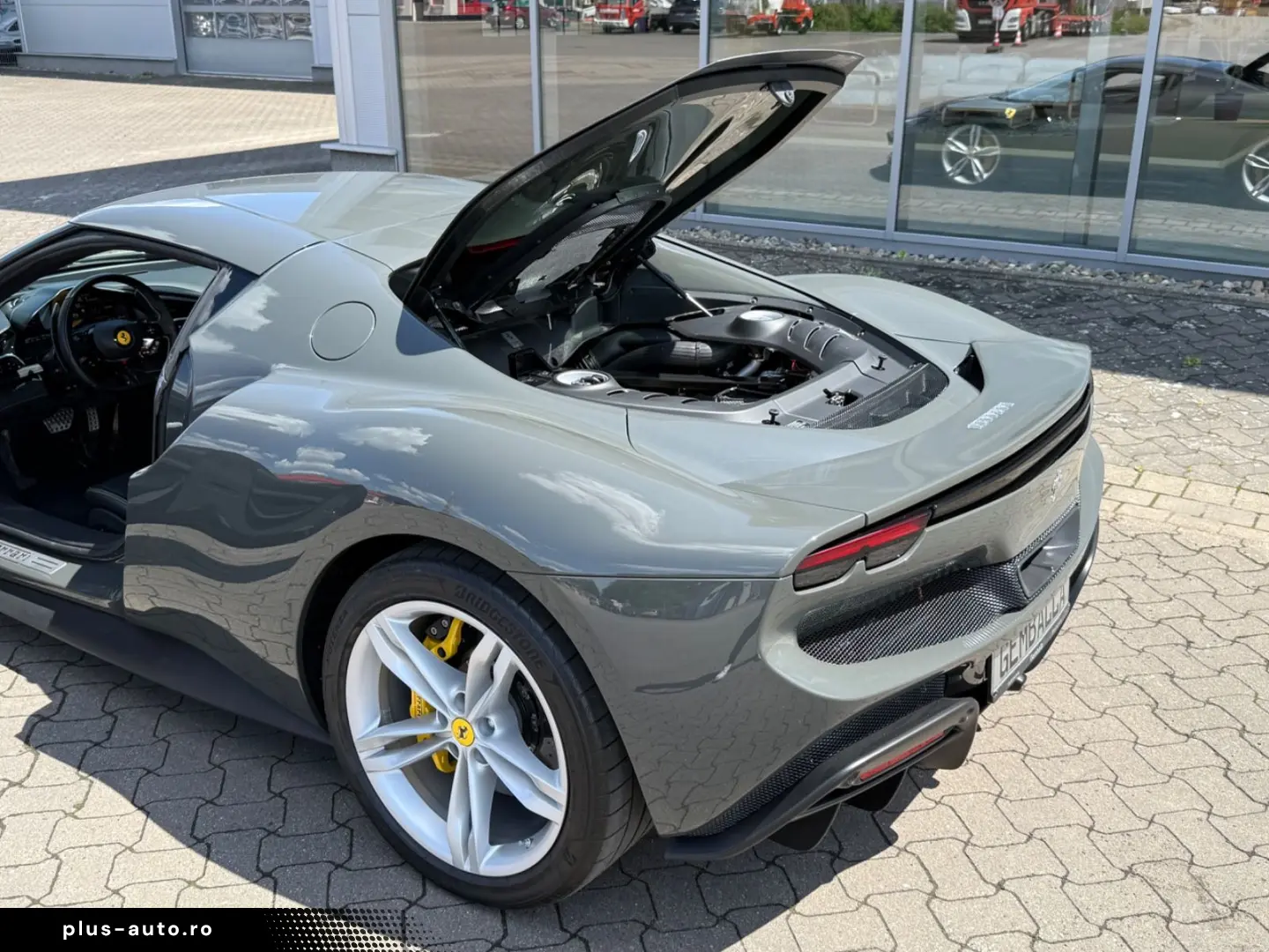 FERRARI 296 GTB  JBL  LIFT  DEUTSCHES FZG AUS 1. HAND