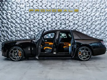 ROLLS ROYCE Ghost Black Badge - Shooting Star - Rear Theatre