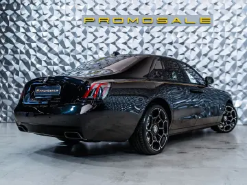 ROLLS ROYCE Ghost Black Badge - Shooting Star - Rear Theatre