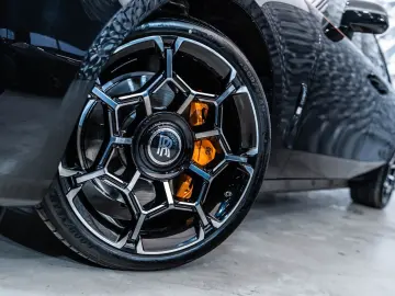 ROLLS ROYCE Ghost Black Badge - Shooting Star - Rear Theatre