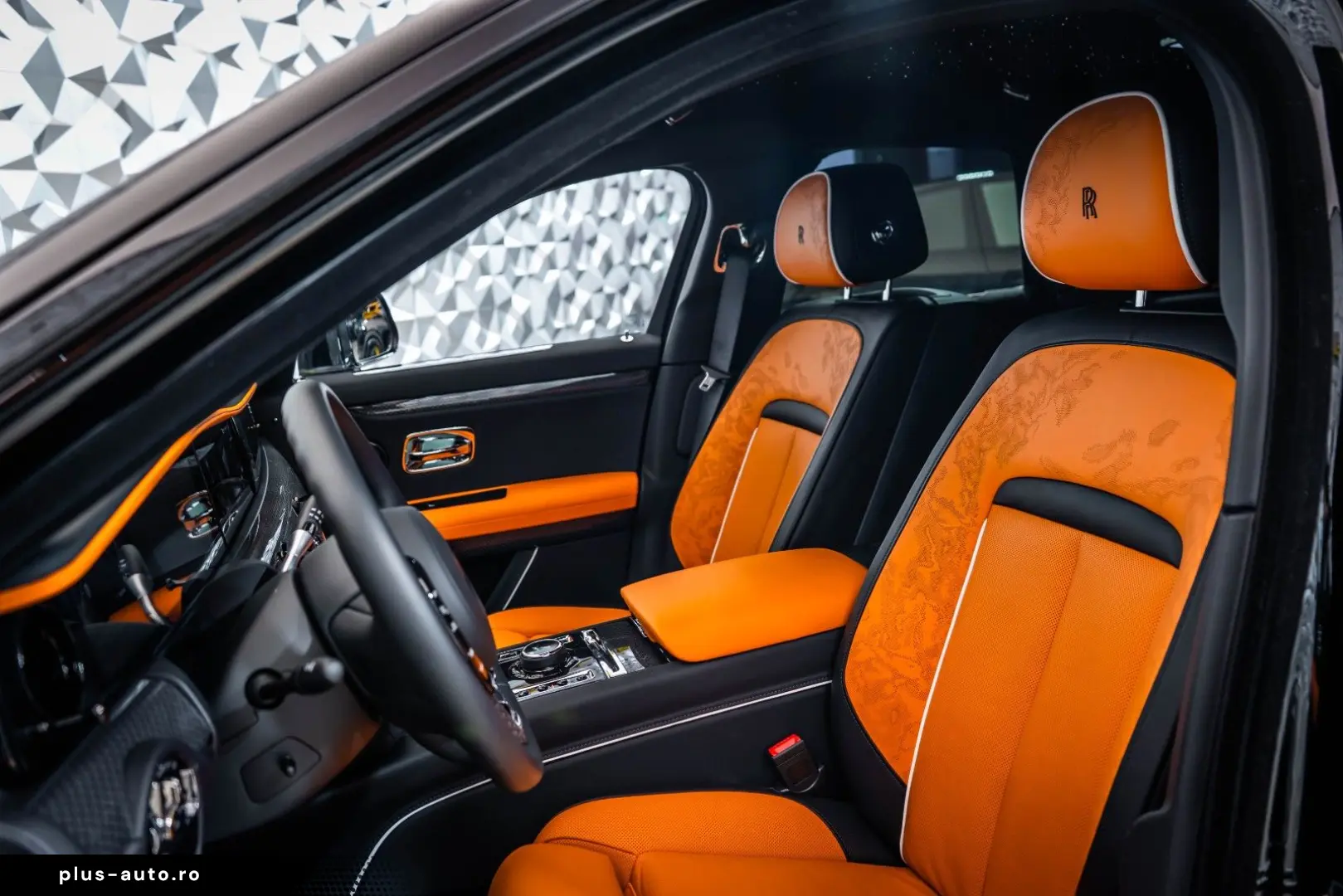 ROLLS ROYCE Ghost Black Badge - Shooting Star - Rear Theatre